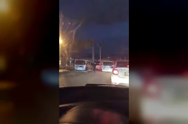 Babası kızmasın diye uygulamadan kaçtı, polisin üzerine araç süren genç kovalamacayla yakalandı 