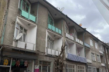 Babasını boğup öldürdükten sonra cenazesiyle 1 gün beklemiş 
