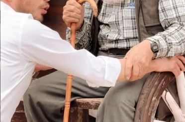 Babasının oğlu, yine gönüllere dokundu