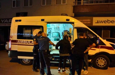 Bafra’da evinin kapısında bıçaklanan çocuk yaralandı 