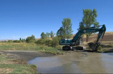 Bağpınar ve Kurukol köyleri arasındaki derede rüsubat temizliği 