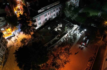 Bahçelievler’de 4 katlı boş bina çöktü 