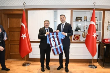 Bakan Bayraktar Trabzon’da 