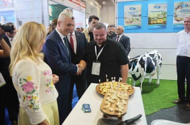 Bakan Bolat: "KKTC üretiminin ve ekonomisinin güçlenmesi için KKTC’nin yanında olacağız" 