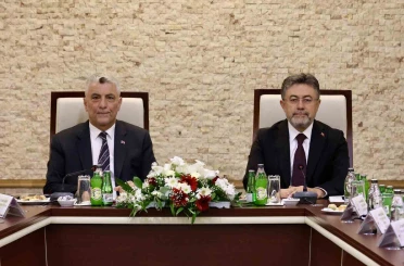 Bakan Bolat ve Bakan Yumaklı, hububat sektörünü değerlendirdi 