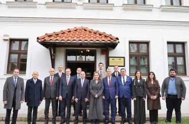 Bakan Bolat’tan Kosova’da KFOR Karargahı’na ziyaret 