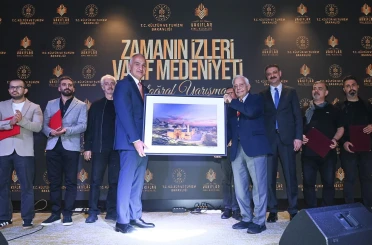 Bakan Ersoy: "Ayasofya’da gerçekleştirilen en kapsamlı restorasyon sürecini başlattık" 