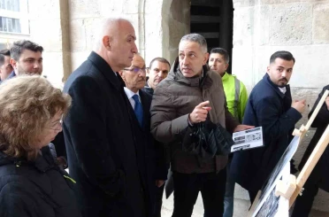 Bakan Ersoy, Malatya’da onarımı süren kültür varlıklarını inceledi 