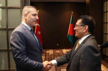 Bakan Fidan, Bangladeşli mevkidaşı Rahman ile görüştü