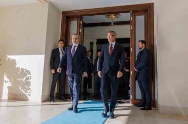 Bakan Fidan, KKTC Cumhurbaşkanı Erhüman ile bir araya geldi 