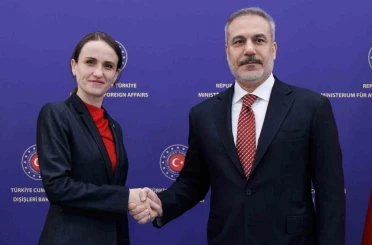 Bakan Fidan, Roman mevkidaşı ile görüştü 