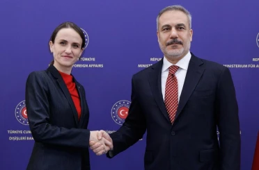 Bakan Fidan, Roman mevkidaşı ile görüştü