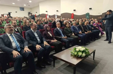 Bakan Göktaş: "15 yaş altı sosyal medya düzenlemesini, sadece teknik bir denetim meselesi olarak görmüyoruz" 