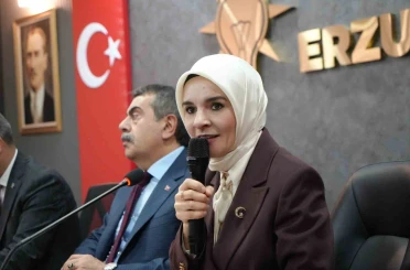 Bakan Göktaş: "Biz hiçbir zaman elimizi sahadan çekmedik, deprem turisti gibi oralara gitmiyoruz her zaman oradayız" 