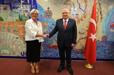 Bakan Güler, Fransa Ordular Bakanı Vautrin ile görüştü