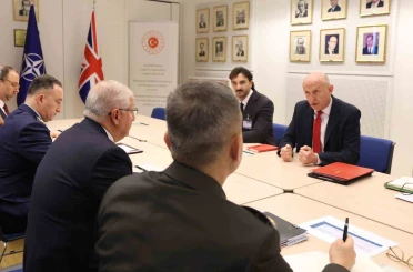 Bakan Güler, İngiltere Savunma Bakanı Healey ile görüştü 