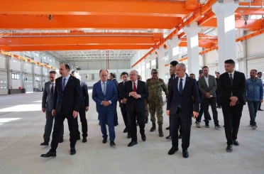 Bakan Güler ‘Savunma Sanayisi Tedarikçi Buluşmaları’ programına katıldı 