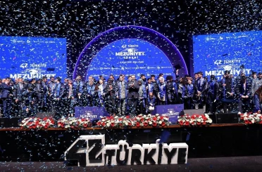 Bakan Kacır: "Bugün 23 yıl öncesine göre bambaşka bir Türkiye var"