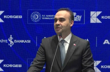 Bakan Kacır: "Etrafı ateş çemberiyle sarılı zor bir coğrafyada yer alan Türkiye, istikrar ve güven adresi olarak fırtınalara göğüs geriyor" 
