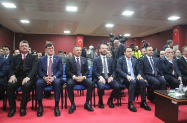 Bakan Kacır: "Kütahya, Türkiye’nin kalkınma yolculuğunda özel bir yere sahip" 