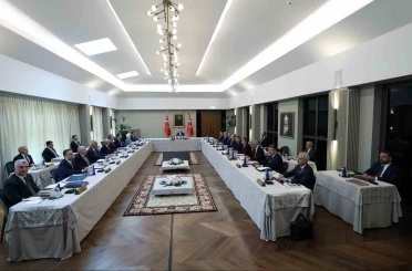 Bakan Kacır: "Türk milleti bugün de insanlık değerlerinin sancaktarlığını en kuvvetli şekilde icra ediyor"
