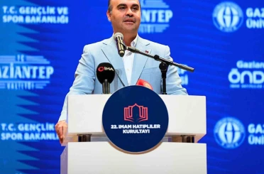 Bakan Kacır: "Türkiye, 50’ye yakın ülkenin semalarını muhafaza eden en kritik sistemleri, insansız hava aracı platformlarını üreten, ihraç eden bir ülke haline geldi" 