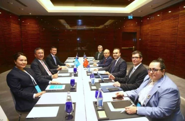 Bakan Kacır’dan Bakü’de diplomasi trafiği 