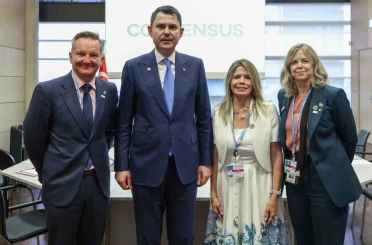 Bakan Kurum, Almanya’da Avustralyalı mevkidaşı Bowen ve BM temsilcileri ile görüştü 
