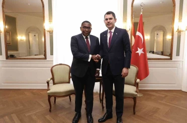 Bakan Kurum, Danimarka Kralı Frederik ile görüştü 