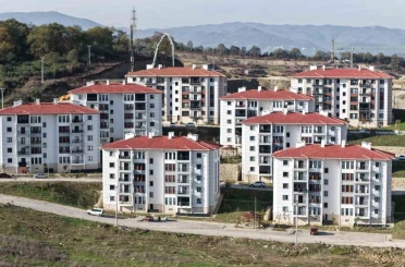 Bakan Kurum’dan Yalova sosyal konut paylaşımı: "Türkiye’yi ev sahibi yapıyoruz" 