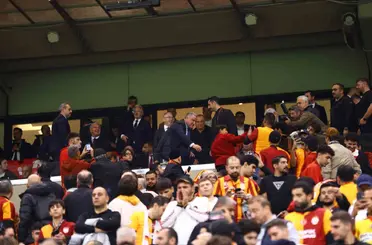 Bakan Osman Aşkın Bak, Galatasaray - Barcelona maçını izledi
