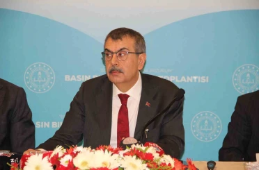 Bakan Tekin: "2013 yılından itibaren Erzurum’da 187 okul yaptık" 