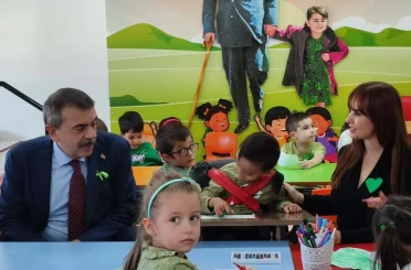 Bakan Tekin: "Hepimizin bir eksiği, bir engeli var" 