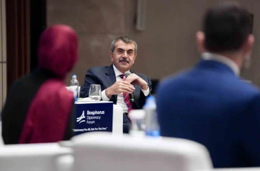 Bakan Tekin: " Ramazan ayı etkinliklerini yaptığımız için bizi gerici, sapkın bir azınlık diye tanımladılar" 
