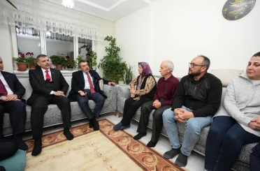 Bakan Tekin ve Çiftçi'den Fatma Nur öğretmenin ailesine taziye ziyareti