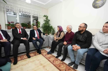 Bakan Tekin ve Çiftçi’den Fatma Nur öğretmenin ailesine taziye ziyareti 