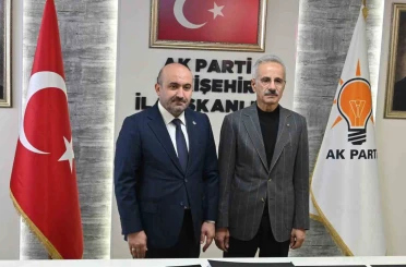 Bakan Uraloğlu, AK Parti Eskişehir Teşkilatı ile buluştu 