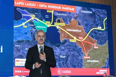 Bakan Uraloğlu: "Gerek otoyollarda gerekse de bir kısım yollarda artık ağır bakımlar da yapmaya başladık" 