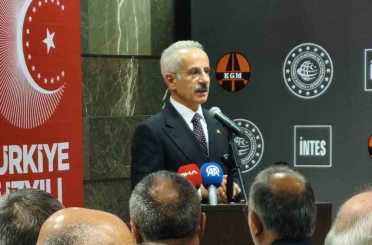Bakan Uraloğlu: "Hedefimiz 14 bin kilometre olan demiryolu ağımızı 2028 yılında 17 bin 300 kilometrelere çıkarmak" 