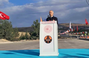 Bakan Uraloğlu: "Kilis’in ulaşım ve iletişim altyapısına 24 yılda yaklaşık 9,3 milyar lira yatırım gerçekleştirdik" 