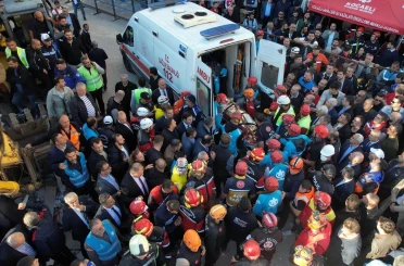 Bakan Yardımcısı Aktaş: "Dilara'yı sağ olarak çıkardık, iletişim kurabiliyor"