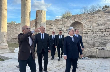 Bakan Yardımcısı Yelkenci, Stratonikeia Antik Kenti’ni gezdi 