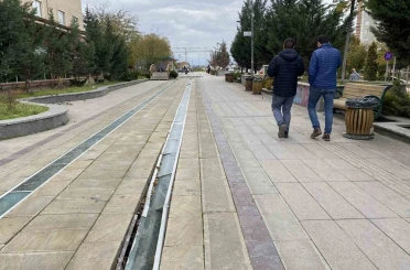 Bakımsız kalan Hatboyu her geçen gün daha da yıpranıyor 