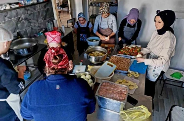 Balçova’da Ramazan dayanışması: "Maarifin kalbinde Ramazan" 