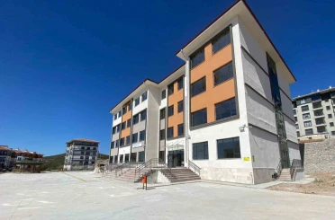 Balıkesir’de 3 yeni okulda eğitime başlandı 