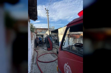 Balıkesir’de depoda korkutan yangın 