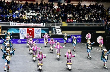 Balıkesir’de Halk Oyunları İl Birinciliği yapıldı 