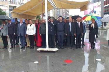 Balıkesir’de Muhtarlar Günü yağmur altında kutlandı 