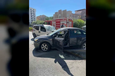 Balıkesir’de otomobiller çarpıştı: 3 yaralı 