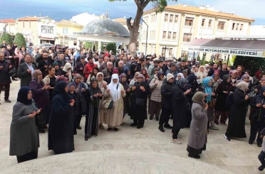Balıkesir’de umreciler dualarla uğurlandı 